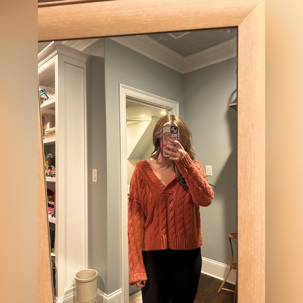 American eagle sweater